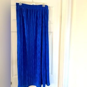 NWT Newport Metallic Blue Pleated Skirt, Size L